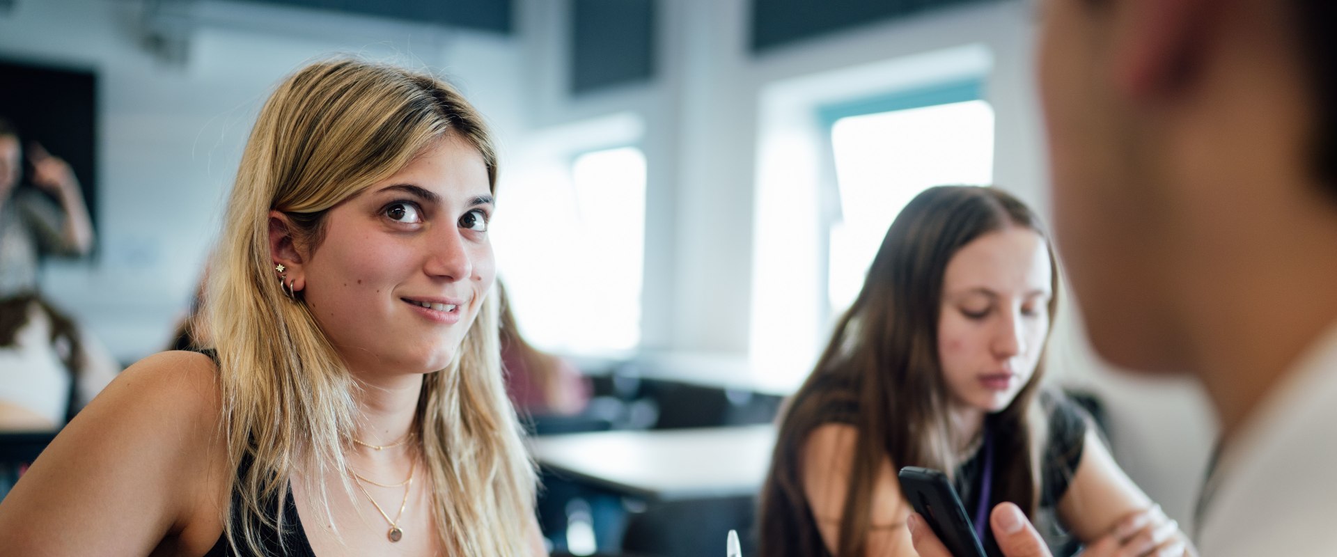 Entfesseln Sie Ihre Sprachkenntnisse: Mit Sprachimmersionsprogrammen im Ausland studieren