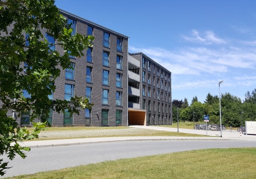 Erkundung der Wohnmöglichkeiten auf dem Campus für ein Studium in Europa