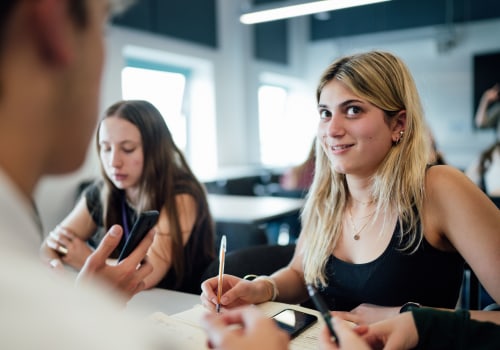 Entfesseln Sie Ihre Sprachkenntnisse: Mit Sprachimmersionsprogrammen im Ausland studieren